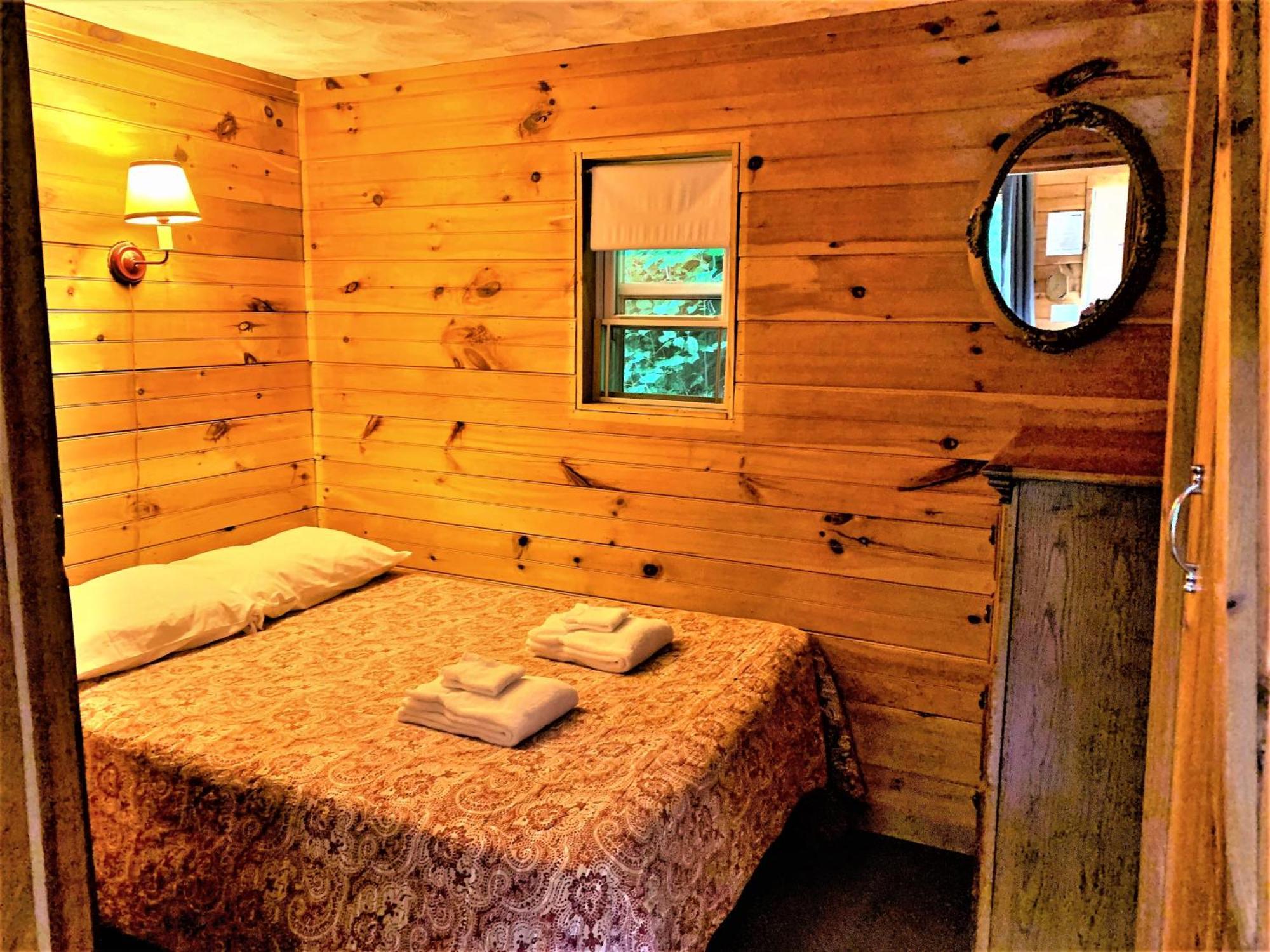 Barton Pine Crest Motel & Cabins الغرفة الصورة