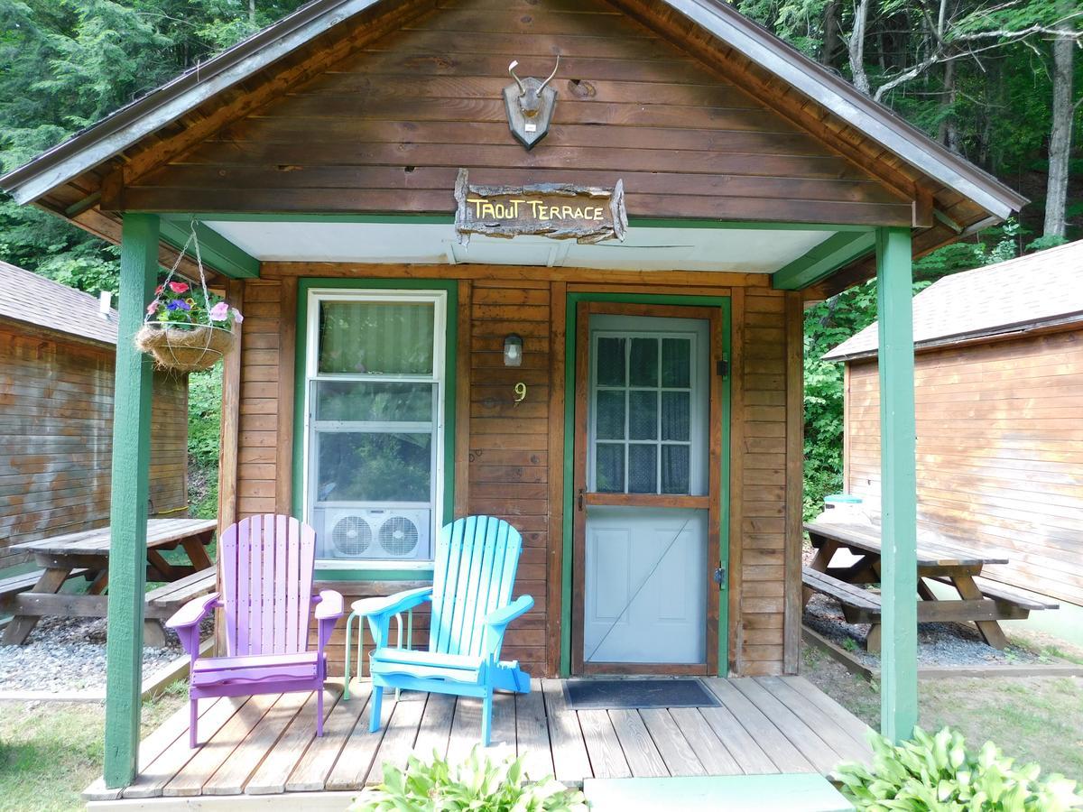 Barton Pine Crest Motel & Cabins المظهر الخارجي الصورة