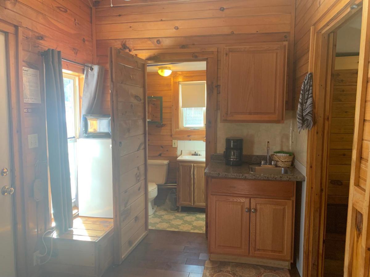 Barton Pine Crest Motel & Cabins المظهر الخارجي الصورة